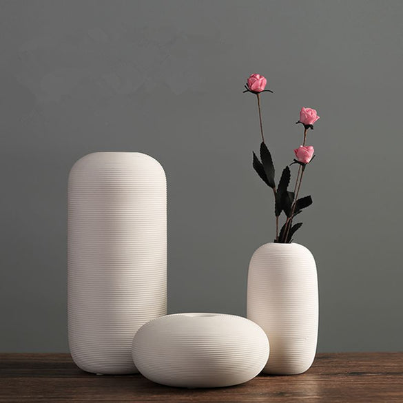 2019 New Chinese Jingdezhen Porcelain Creativity Simple And Modern Style White Vases Ceramic Vases for Wedding Home Decoration 1