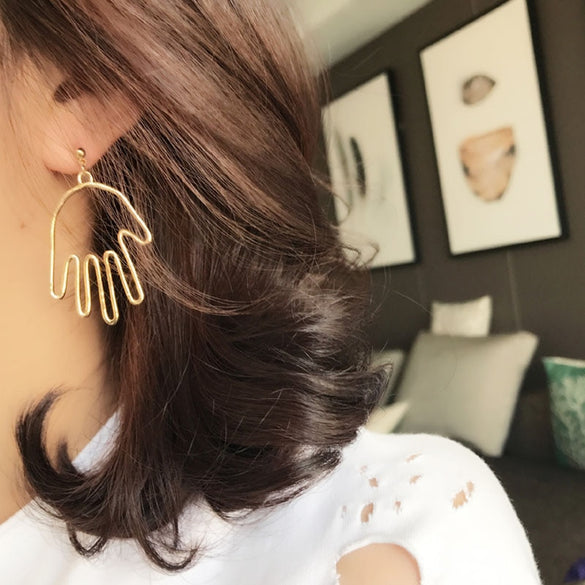 2017 New Trend Fashion Gold Tone Face/Hand Statement Dangle Earrings For Women Chic Palm Fake Piercing Earrings Bijoux