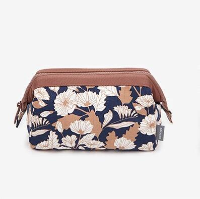 HMUNII Brand Fashion Flamingos  2018 Travel Cosmetic Bag Make up Bag zipper Elegant Drum Wash Bags Makeup Organizer Storage Bag