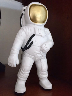 Resin Space Man Astronaut Sculptures Rocket Espace Figurine Handmade Home Decoration Accessories Modern