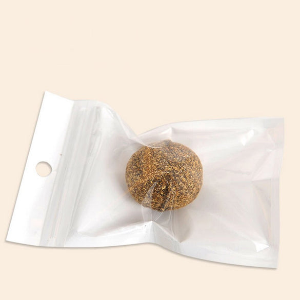 Pet Cat Natural Catnip Treat Ball Favor Home Chasing Toys Healthy Safe Edible Treating (1pc)