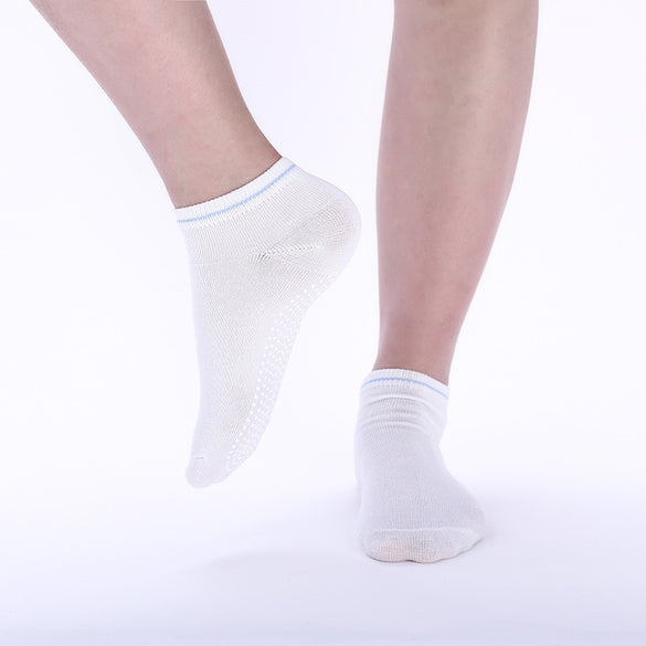 Women Yoga Socks non Slip ladies Anti Slip Silicone Gym Pilates Ballet Socks Fitness Sport Socks Cotton Breathable Elasticity